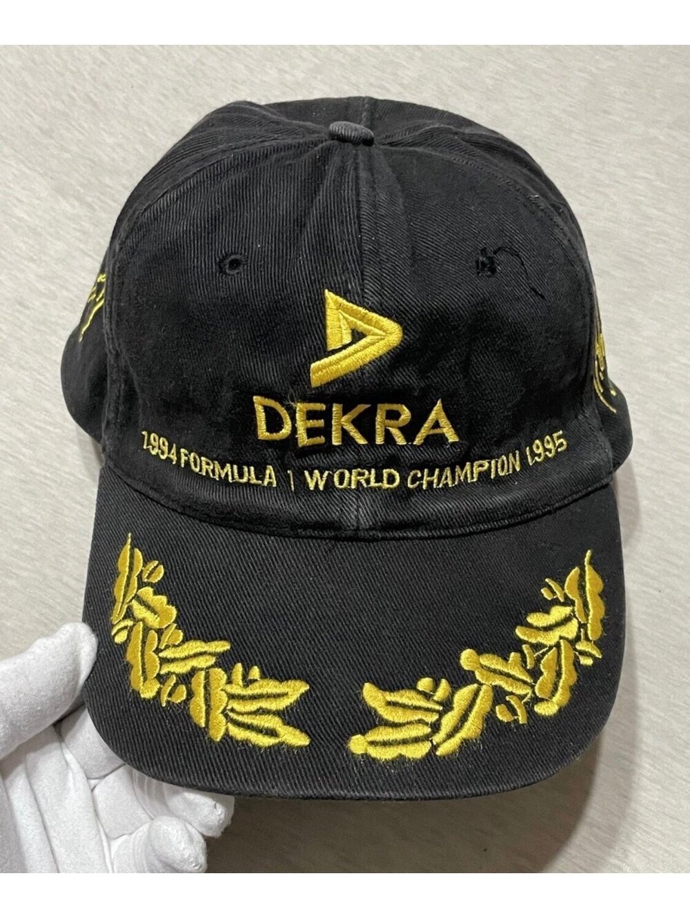 Vintage DEKRA Michael Schumacher 1994/95 Cap Benetton Formula 1 Team black.